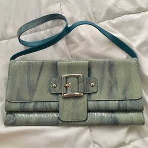 ✨Stuart Weitzman Croc Shoulder Purse✨